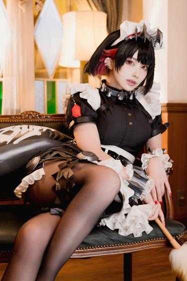 COSPLAY图赏：樱花妹COS《绝区零》艾莲 黑丝鲨鱼妹冷艳又性感